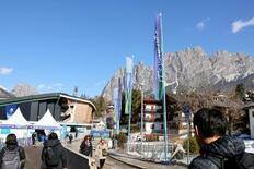 【世界の街から】きっかけのピンバッジ