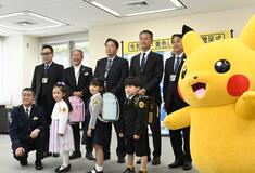 新入学児童の安全 願いワッペン寄贈 