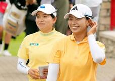 勝・渋野組、古江・西村組が５位