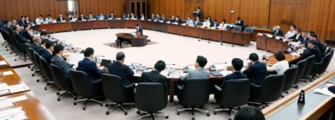 衆院憲法審査会=28日午前、国会