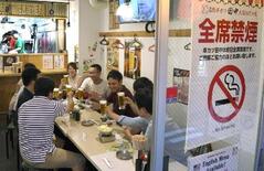 より厳しい条例で禁煙店増加
