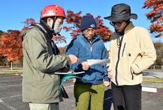 秋の行楽期　安全な高原山登山を　矢板署が広報活動