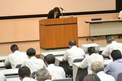 「根幹揺るがし危機的」　