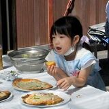 自分で作ると格別おいしい　石窯使ってピザ作り　野木