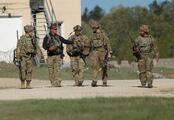 在独米軍、５０００人撤収へ