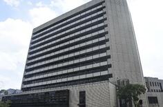 生活困窮者に期限切れ食品を配布