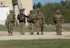在独米軍、５０００人撤収へ