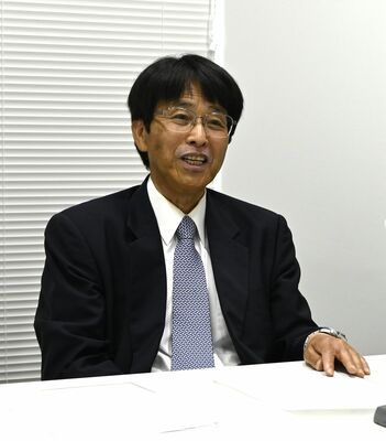 黒川広氏