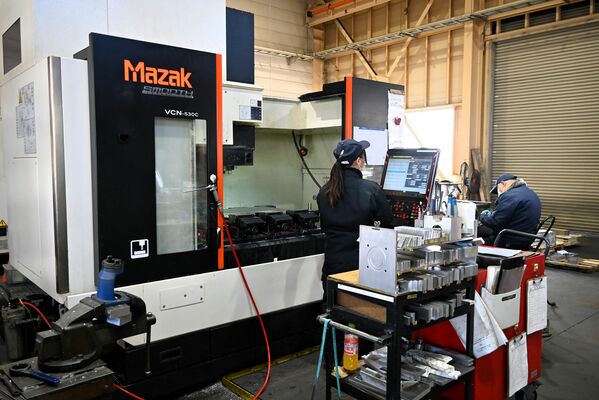 宇宙関連のアルミニウム合金部品などを加工する奥田製作所=27日午前、鹿沼市