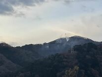 栃木・鬼怒川温泉で山林火災　鎮火せず、自衛隊に災害派遣要請