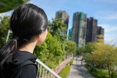 【香港高層住宅群火災】そびえる廃虚、悲嘆深く