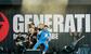 　ＧＥＮＥＲＡＴＩＯＮＳと踊る岡村隆史（手前）＝東京都調布市