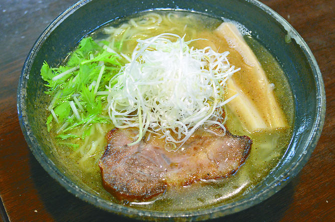 店主お薦め「純塩らぁ麺」
