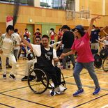 障害の有無に関わらずダンス楽しもう　宇都宮のイベントで120人が汗