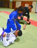 スポーツ楽しむ　秋