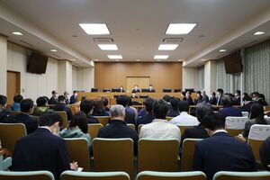 那須雪崩事故で３教諭の初公判が開かれた宇都宮地裁２０６号法廷＝25日午後１時20分、宇都宮市小幡１丁目（代表撮影）