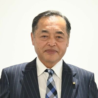 議長となった大島昌弘市議