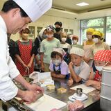 那須町の新ご当地グルメへ　「那須ロイヤルポーク焼売」を作ろう　料理教室に親子32組