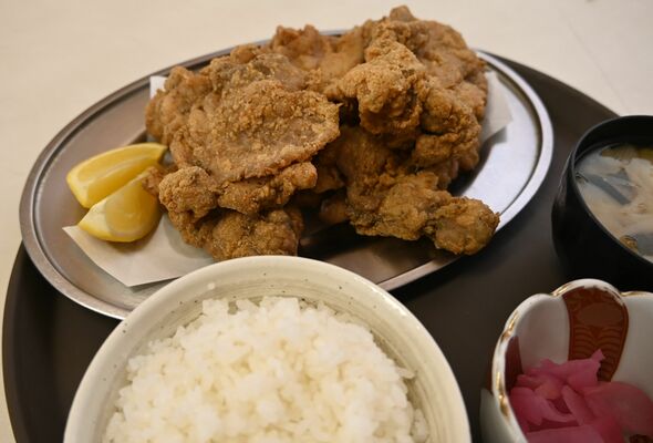 唐揚げ定食