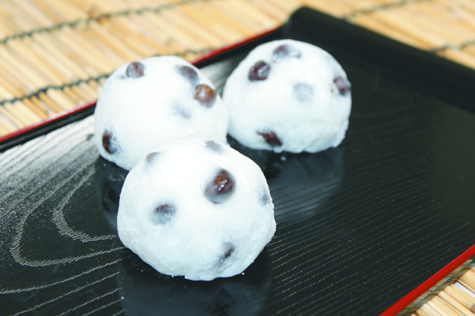 季節を問わず人気の「豆大福」