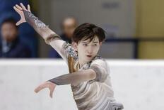 フィギュア男子、中田V2