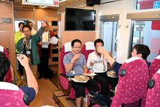 昼間から臨時列車で乾杯！　浅草→東武宇都宮の栃木・地酒ツアー参加者募集…