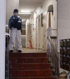 住宅の冷凍庫から男性の損壊遺体