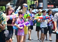 タイ、水かけ祭りが国際フェスティバルに
