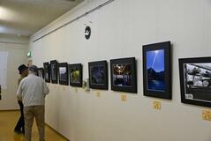 写真や陶芸など 力作２００点を展示