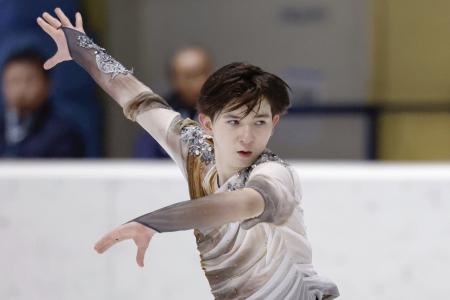 　男子フリー　演技する中京大中京・中田璃士＝宇都宮市スケートセンター