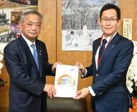 坂村下野市長 「地方支援を」