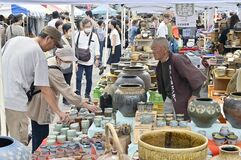 益子春の陶器市が開幕