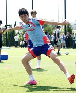 遠藤航が離脱、代表引退