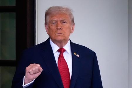 　トランプ米大統領＝２５日、ホワイトハウス（ＡＰ＝共同）