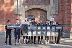 台北で香港火災の追悼集会