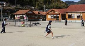 過疎地の強豪校、少子化で姿消す