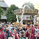熱気包まれ５年ぶりに神輿渡御　栃木の神幸祭　蔵の街を力強く練り歩き
