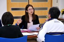 ＜２＞パイプ役　学校起点に福祉の輪