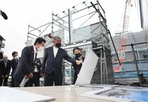 建築家の隈研吾さん来県　宇都宮