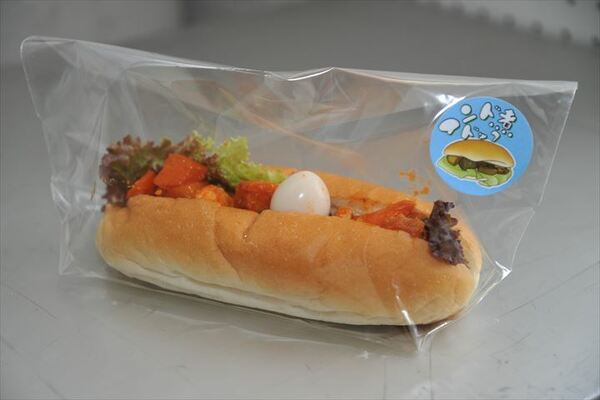 かえる組メンバーが商品化したインド煮ドック