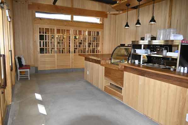 桝倉建設が新たに運営するジェラート店＝真岡市