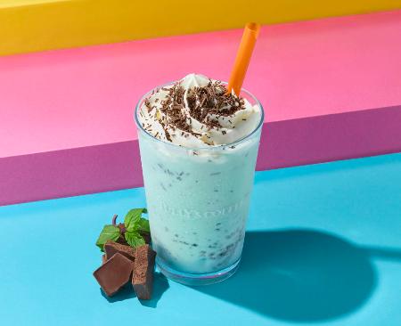 　タリーズコーヒージャパンの「チョコミントシェイク」