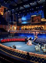 ノーベル授賞式へ準備進める