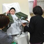 ケア児の記念撮影を楽に　宇都宮の写真館、専用衣装で新たな取り組み