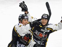 バックス３連勝　横浜に６－２