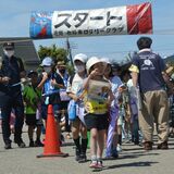 ゲームやクイズで街歩き満喫　佐野ウォークラリー大会　親子連れら252人参加