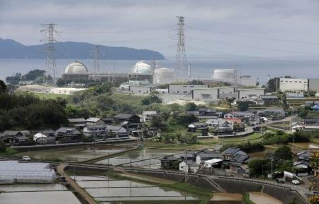 　九州電力玄海原発（奥）が立地する佐賀県玄海町＝２０２４年４月