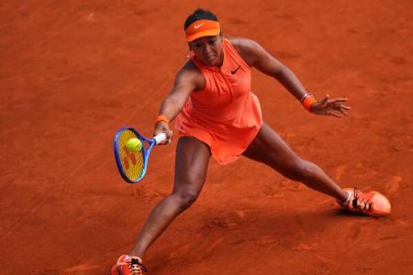 　マドリード・オープン２回戦でカミラ・オソリオと対戦する大坂なおみ＝２３日、マドリード（ＡＰ＝共同）