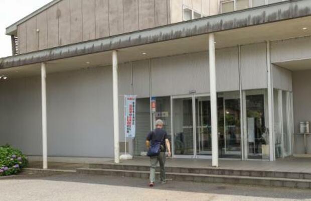 　ＮＡＡの住民向け説明会が開かれた千葉県芝山町の役場庁舎＝１３日午後