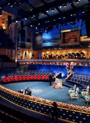 ノーベル賞授賞式の準備が進むストックホルムのコンサートホール=10日(代表撮影・共同)